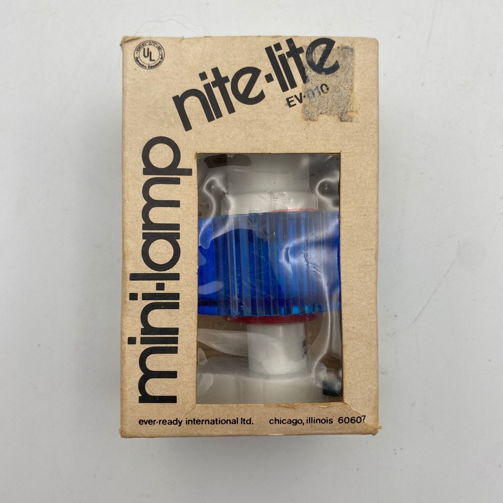 NOS Vintage Ever-Ready Mini-Lamp Nite-Lite EV-010 Blue Plug-In Night Light